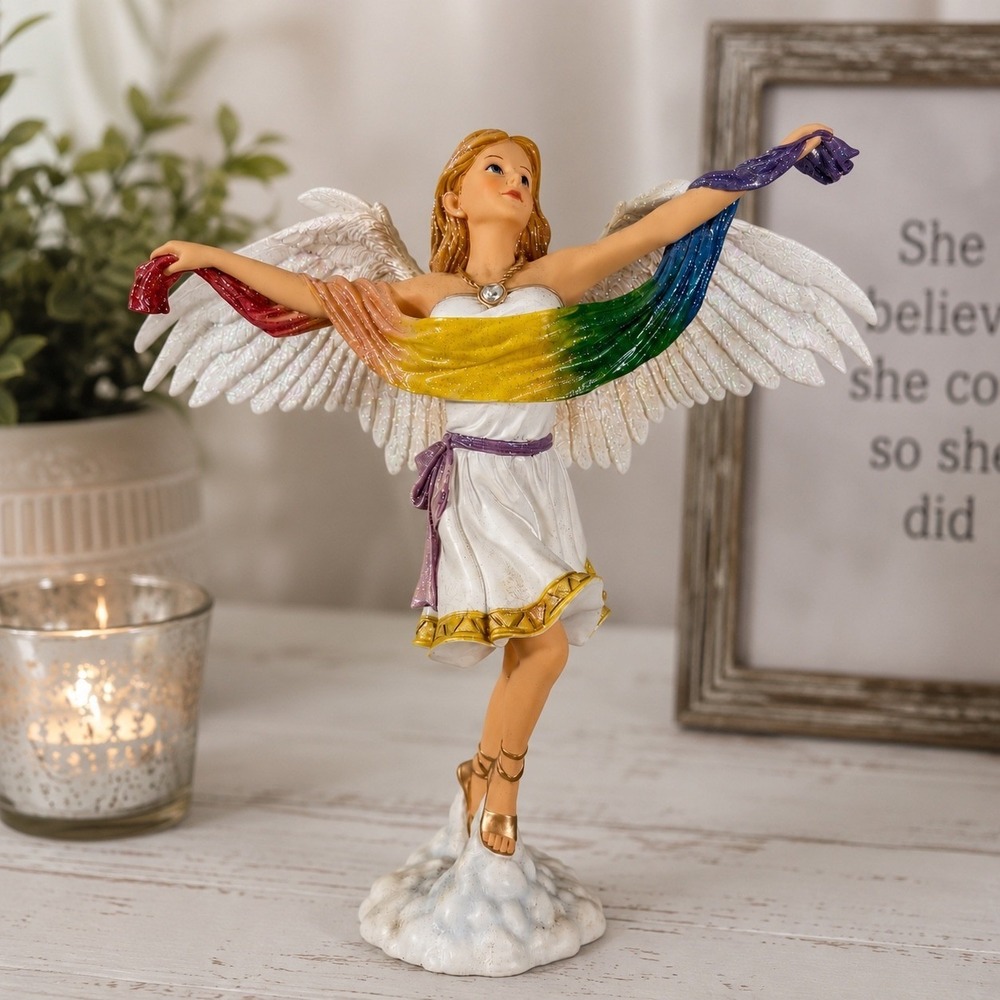 VTG 2006 December Diamonds Heavenly Bodies Gal Angel of Pride Retired Figurine